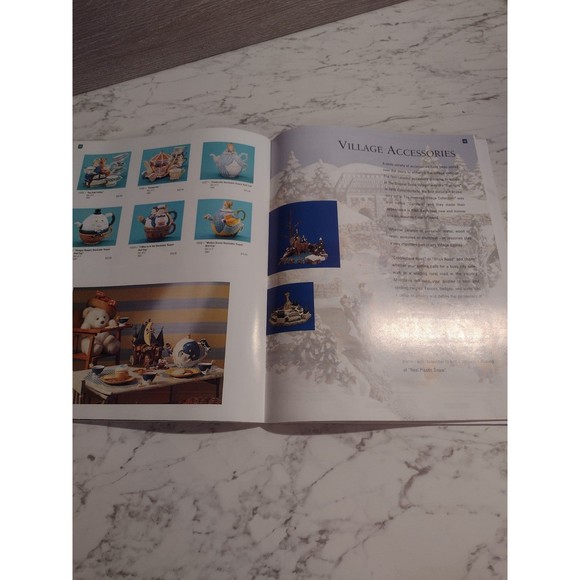Department 56 - 1999 Village Brochure - Picture 4 of 10